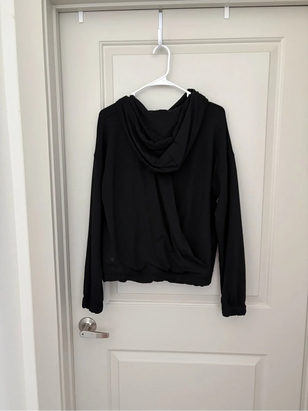 lululemon athletica Black Crewneck Hooded Sweater size 8